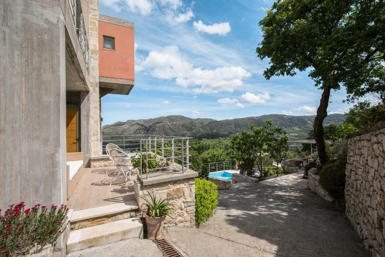 Anna Boutique Villas Mixorrouma Bagian luar foto