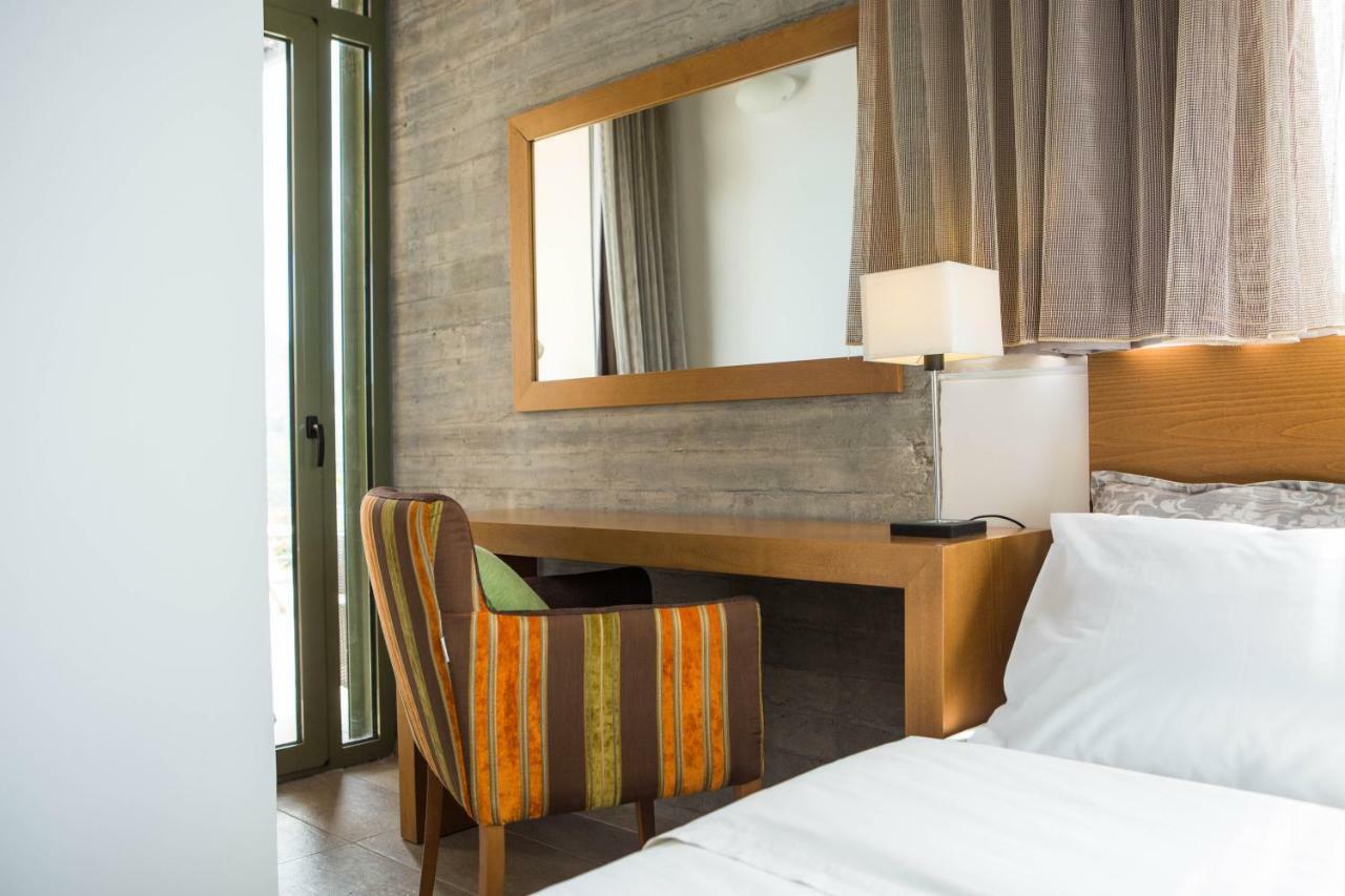 Anna Boutique Villas Mixorrouma Bagian luar foto